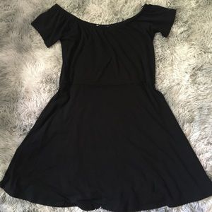 🍁2/20$🍁 Black Off The Shoulder Skater Dress